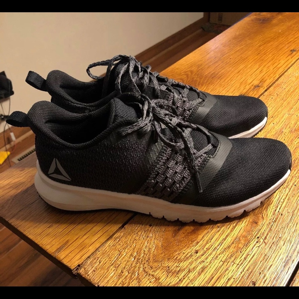 Women’s Tennis Shoes